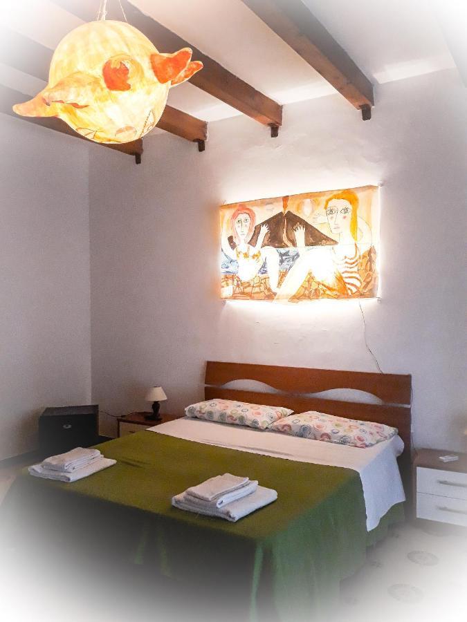 Villa Il Glicine Vulcano  Bagian luar foto