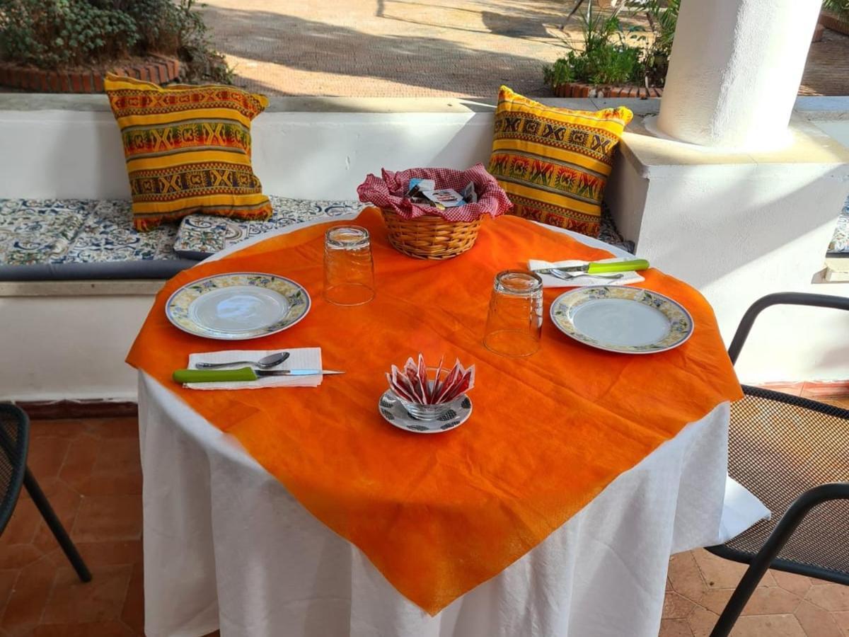 Villa Il Glicine Vulcano  Bagian luar foto